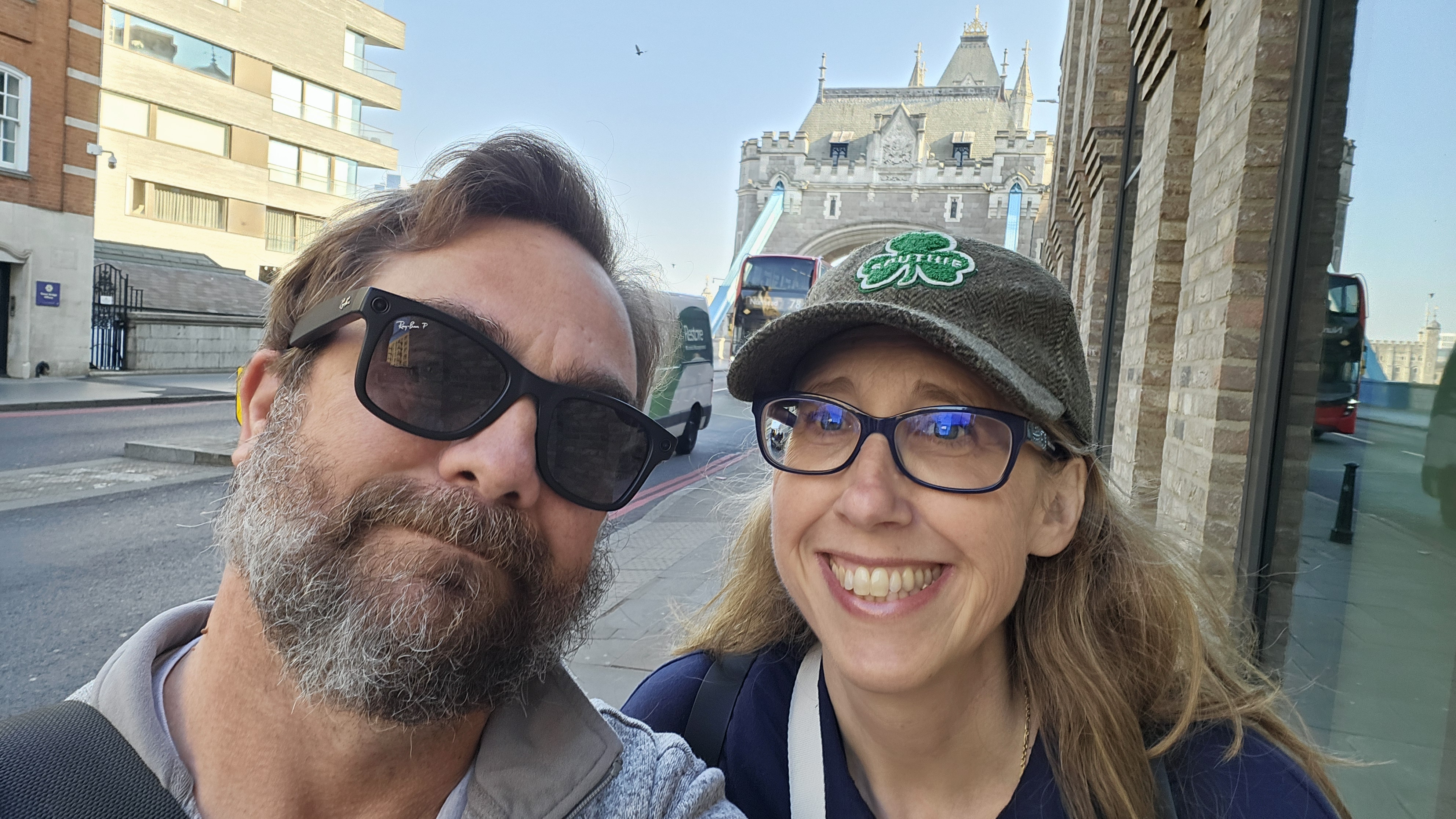 Touristing and conferencing: morning walk near Tower Bridge